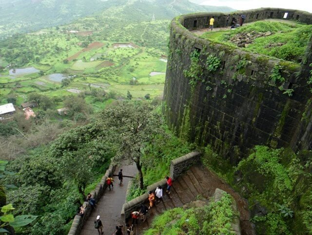 Must-Visit Places around Pune (within 100 km)- Goparyatak