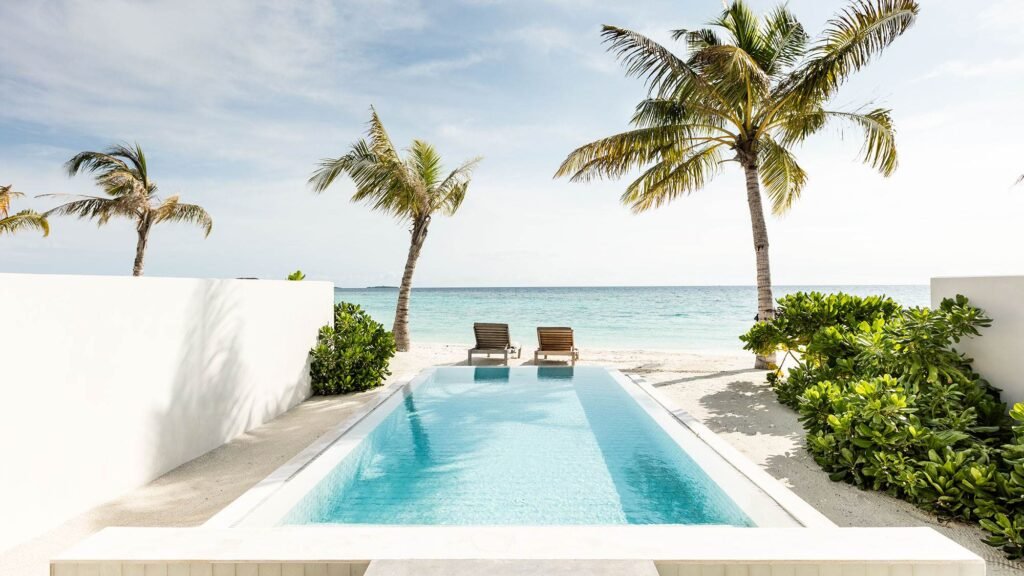 olhuveli_beachsuitepool_0096-2