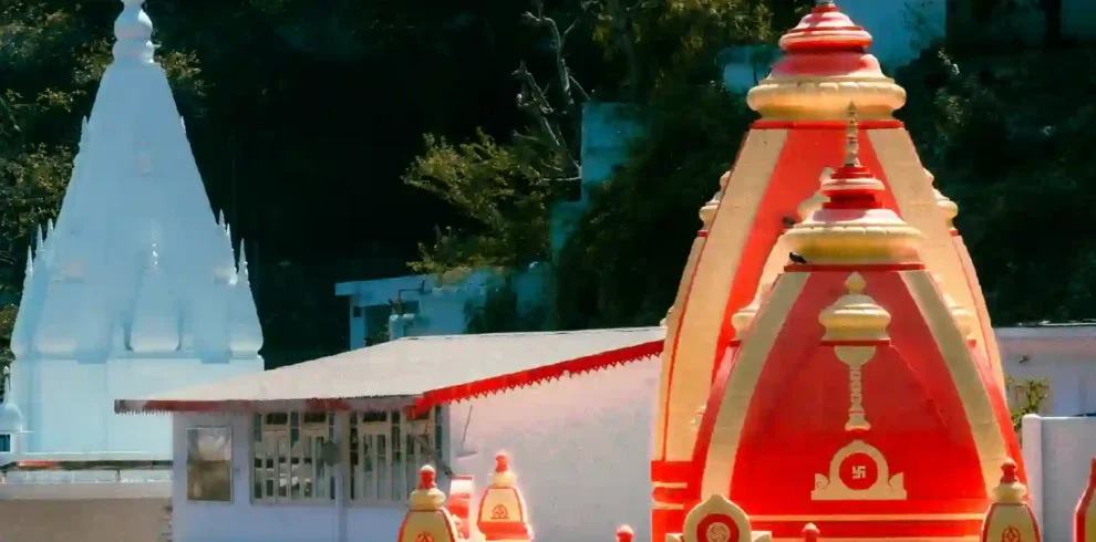 Main temple at Kainchi Dham ashram dedicated to Neem Karoli Baba in Uttarakhand