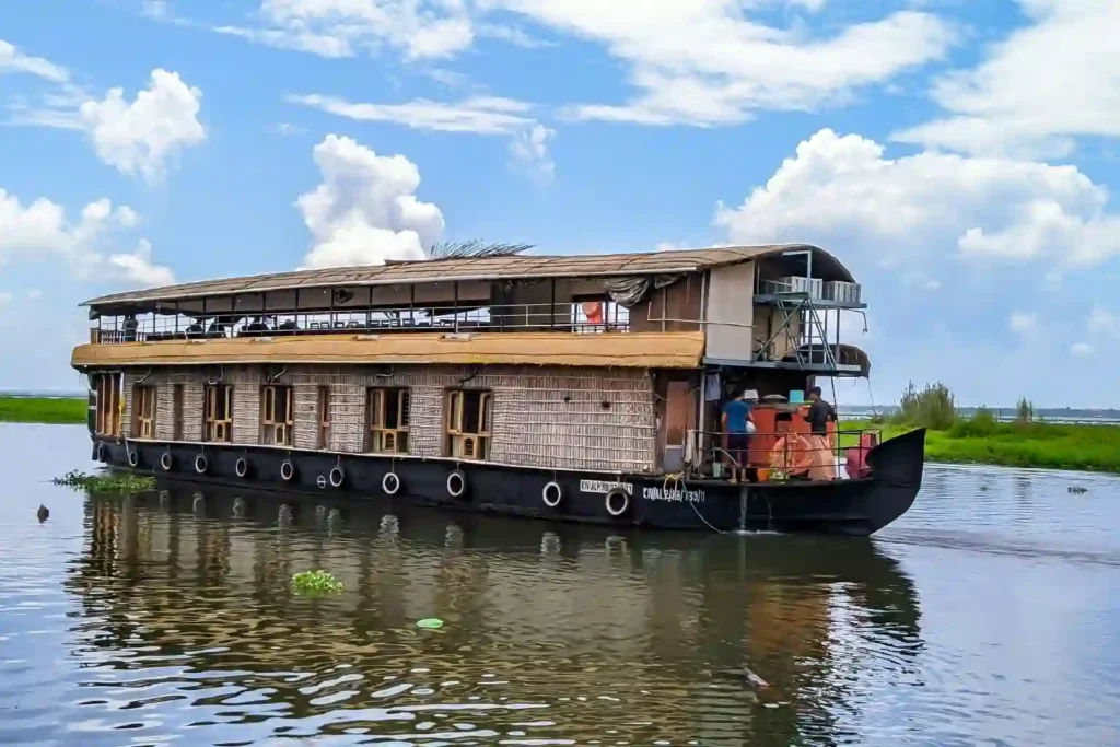 kerala tour packages backwater houseboat Kerala